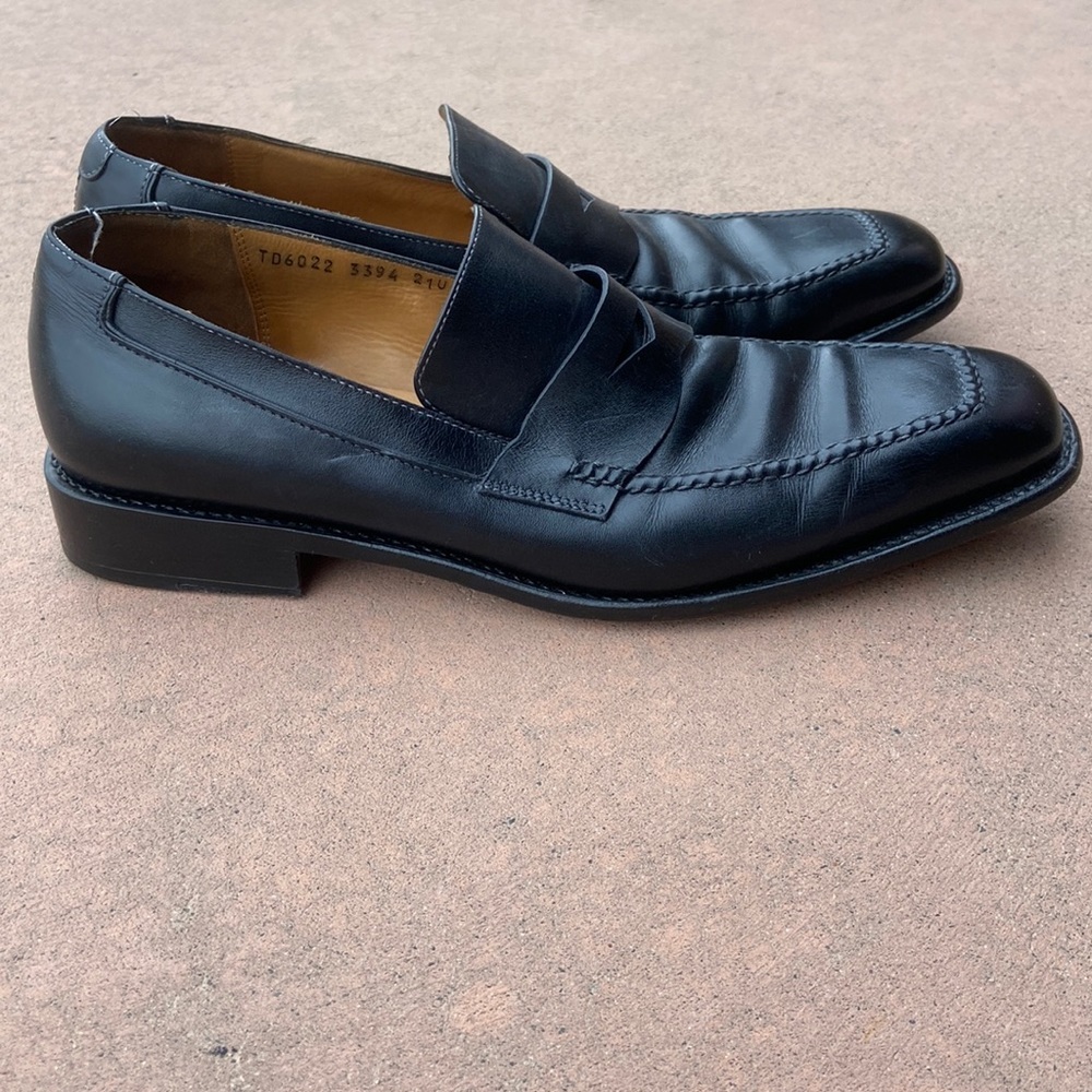 Vintage Salvatore Ferragamo 9 Black Square Toe Penny Loafers